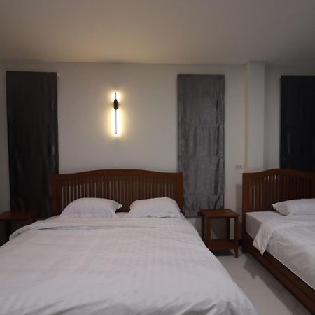 Bk Hotel Mae Sariang Eksteriør billede