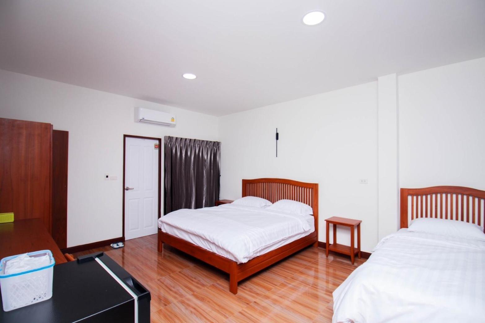 Bk Hotel Mae Sariang Eksteriør billede